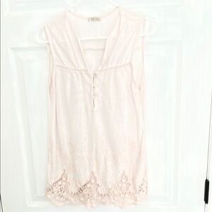 Bellambria Sleeveless Lace Trim Top in Light Pink, Women’s Size Medium